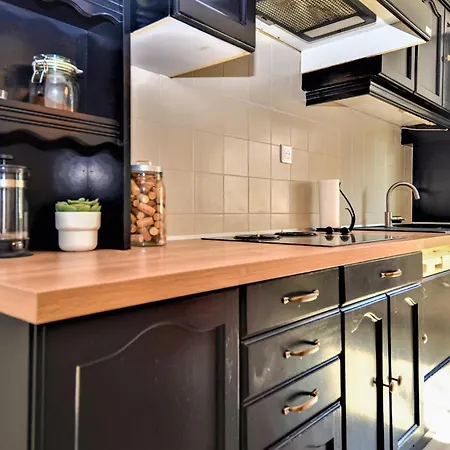 Holiday home Awesome In Bellegarde With Kitchen Bellegarde (Gard)