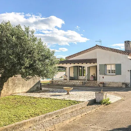 Holiday home Awesome In Bellegarde With Kitchen Bellegarde (Gard)