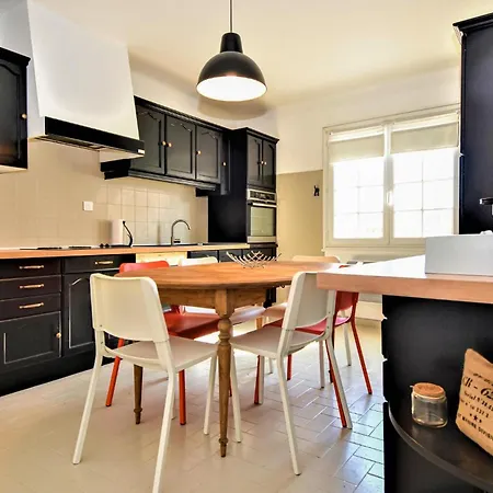 Holiday home Awesome In Bellegarde With Kitchen Bellegarde (Gard)